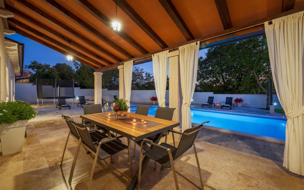 Villa Desapemani Žminj Exterior foto